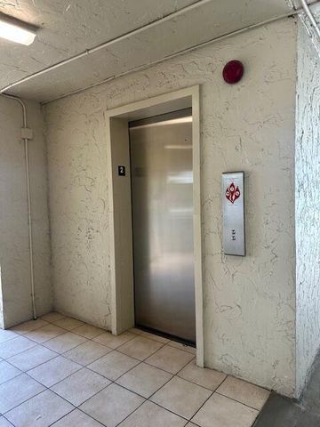 6080 NW 44th Street 205, Lauderhill, FL 33319