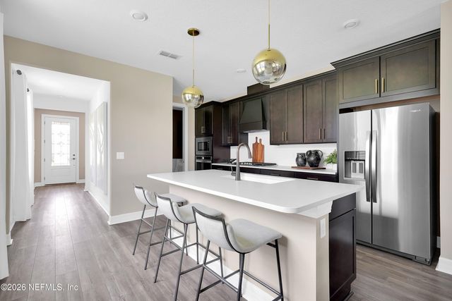 305 FISHTAIL Place, Palm Coast, FL 32164