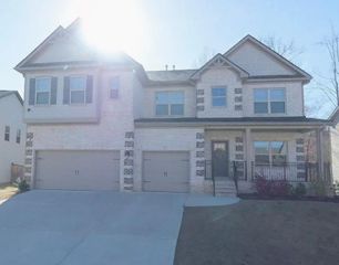 5614 Wyncreek SW Circle, Atlanta, GA 30331