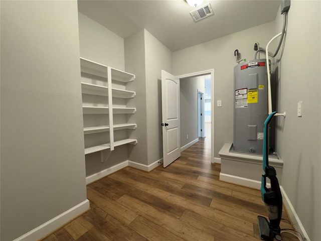 723 Sandy Corner Road, El Campo, TX 77437