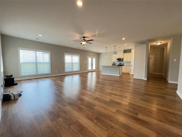 723 Sandy Corner Road, El Campo, TX 77437