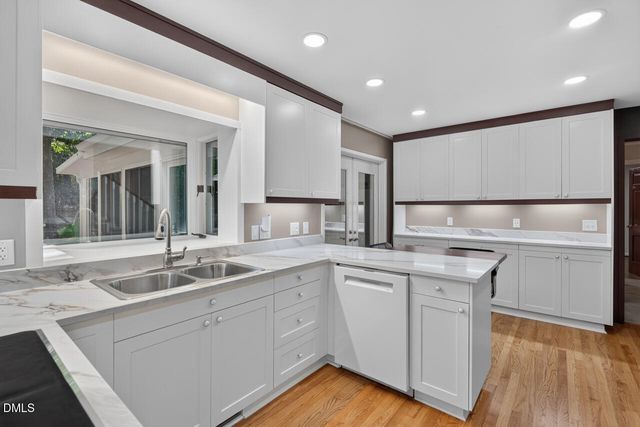 13 Winthrop Court, Durham, NC 27707