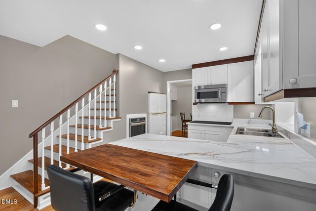 13 Winthrop Court, Durham, NC 27707