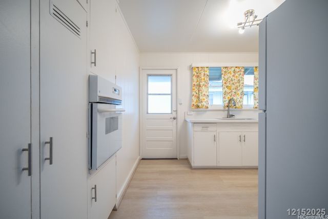 1438 Kaleilani Street, Pearl City, HI 96782