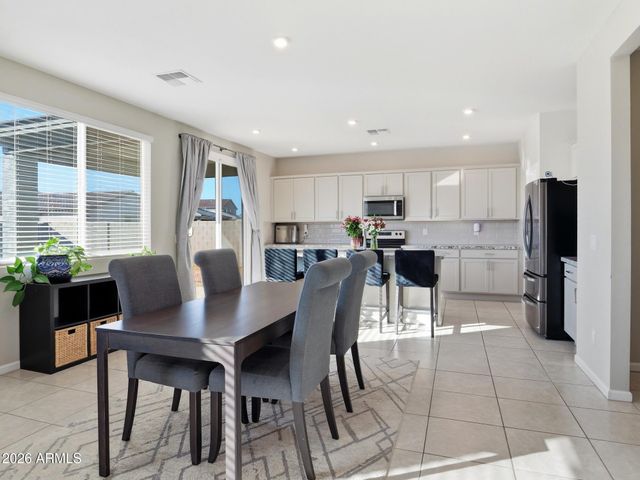 2037 E WETLEAF Place, Casa Grande, AZ 85122