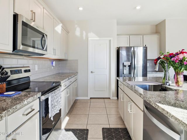 2037 E WETLEAF Place, Casa Grande, AZ 85122