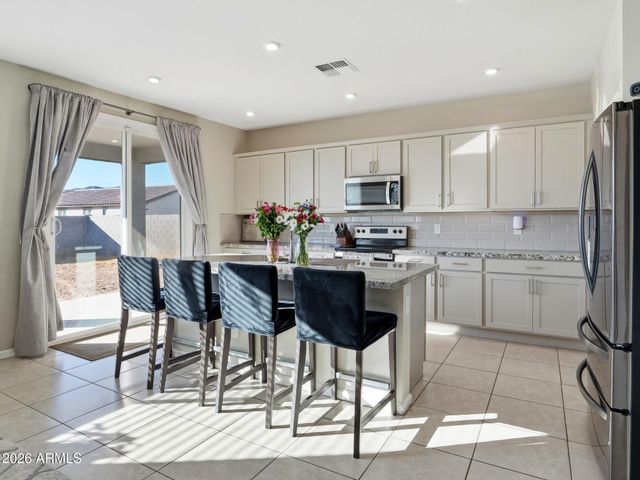 2037 E WETLEAF Place, Casa Grande, AZ 85122