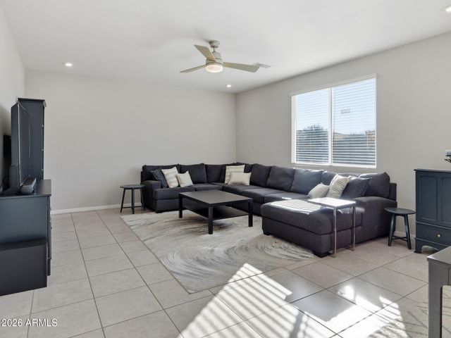 2037 E WETLEAF Place, Casa Grande, AZ 85122