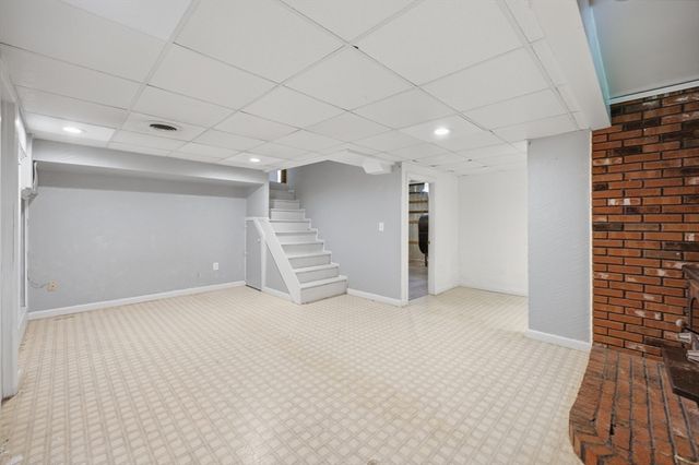 1 Corey St, Agawam, MA 01001