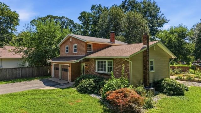 1 Corey St, Agawam, MA 01001
