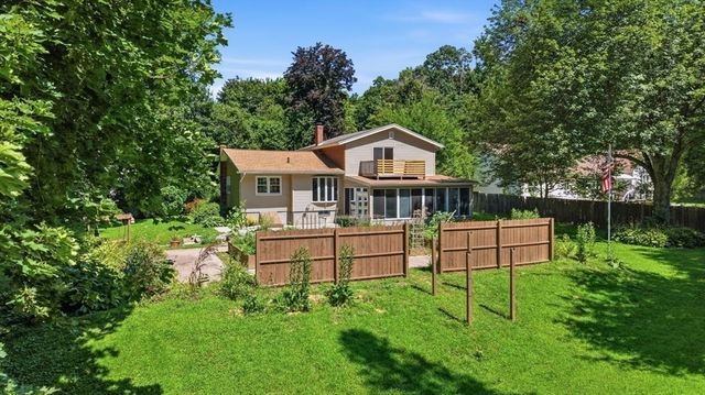 1 Corey St, Agawam, MA 01001