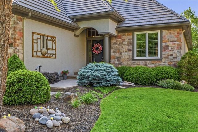 15164 FONTANA Street, Leawood, KS 66224