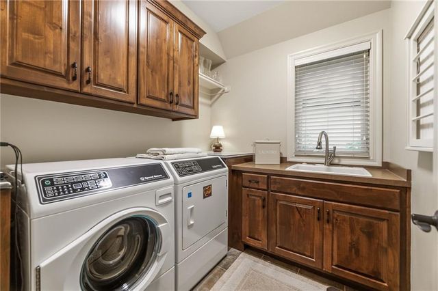 15164 FONTANA Street, Leawood, KS 66224