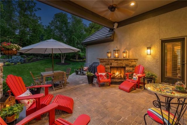 15164 FONTANA Street, Leawood, KS 66224