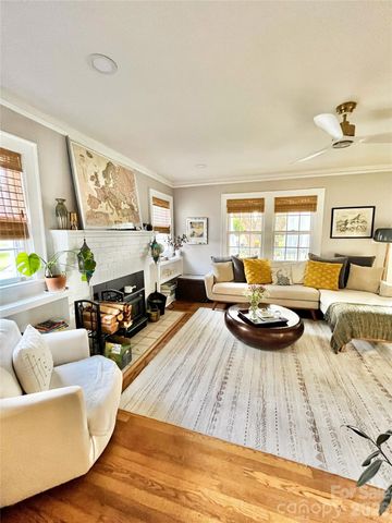 271 Brook Street, Waynesville, NC 28786