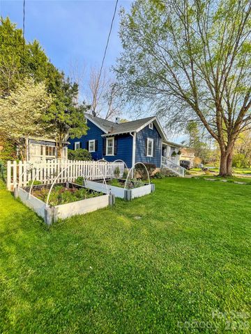 271 Brook Street, Waynesville, NC 28786