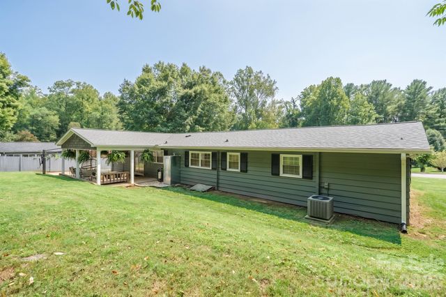 115 Eastwood Park Drive SE, Lenoir, NC 28645