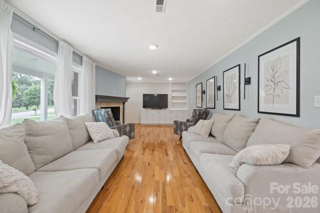 115 Eastwood Park Drive SE, Lenoir, NC 28645
