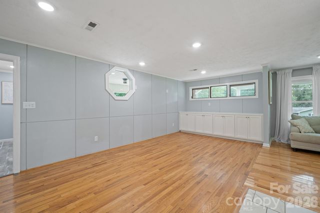 115 Eastwood Park Drive SE, Lenoir, NC 28645