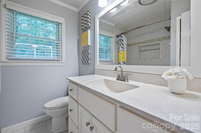 115 Eastwood Park Drive SE, Lenoir, NC 28645