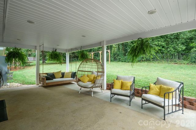 115 Eastwood Park Drive SE, Lenoir, NC 28645