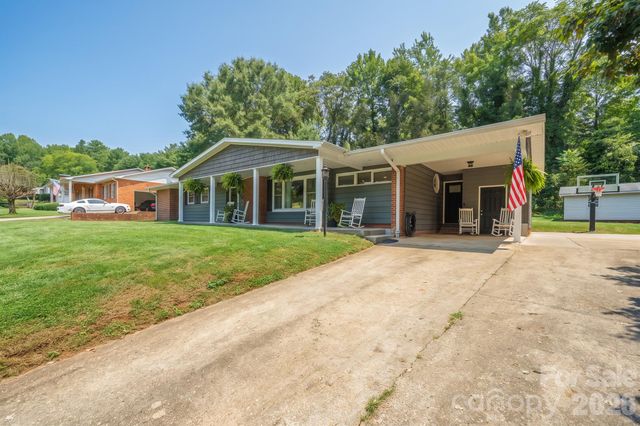115 Eastwood Park Drive SE, Lenoir, NC 28645