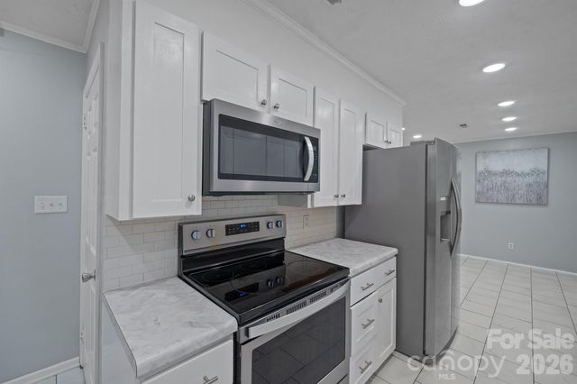 115 Eastwood Park Drive SE, Lenoir, NC 28645