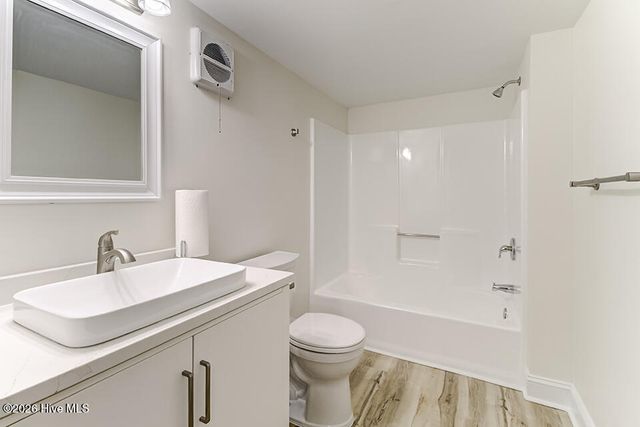 709 S 10th Street, Wilmington, NC 28401