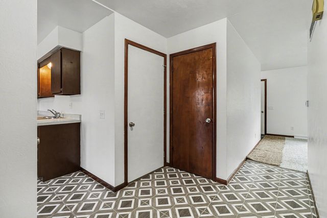 5381 Thayer Avenue, Kalamazoo, MI 49004