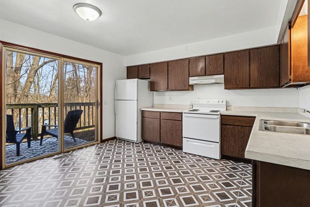 5381 Thayer Avenue, Kalamazoo, MI 49004