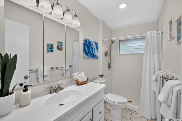 633 Keolu Drive, Kailua, HI 96734