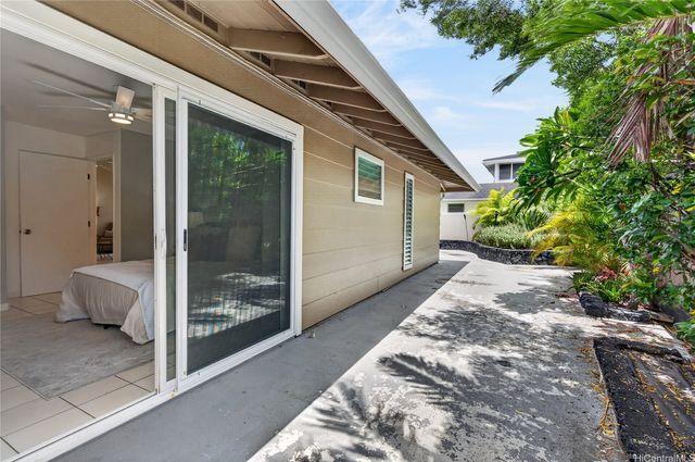 633 Keolu Drive, Kailua, HI 96734