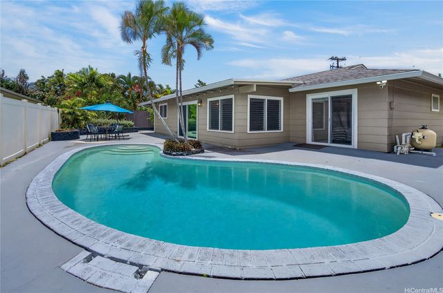 633 Keolu Drive, Kailua, HI 96734