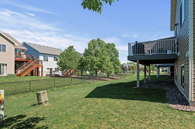 8555 Gateway Circle, Monticello, MN 55362