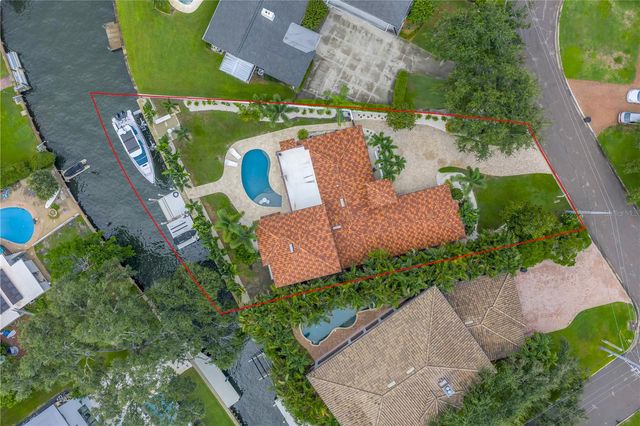 145 BAY POINT DRIVE NE, St Petersburg, FL 33704