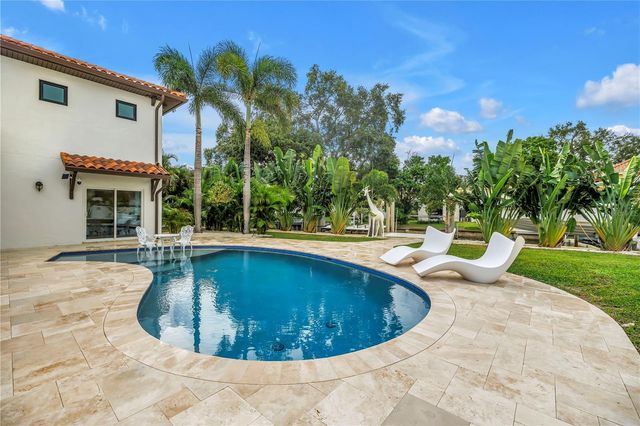 145 BAY POINT DRIVE NE, St Petersburg, FL 33704