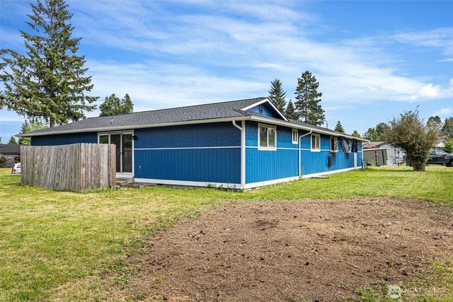 9719 5th Street NE, Lake Stevens, WA 98258