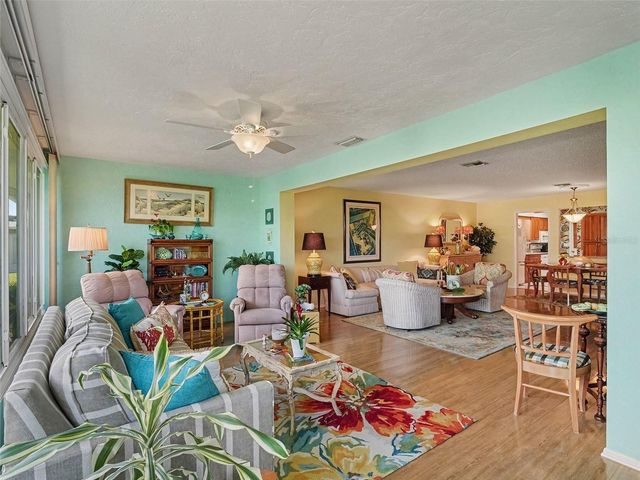 6818 11TH AVENUE W, Bradenton, FL 34209