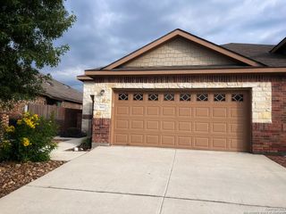 565 Creekside Circle, New Braunfels, TX 78130