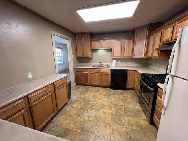 1408 Tulip Ave, Searcy, AR 72143
