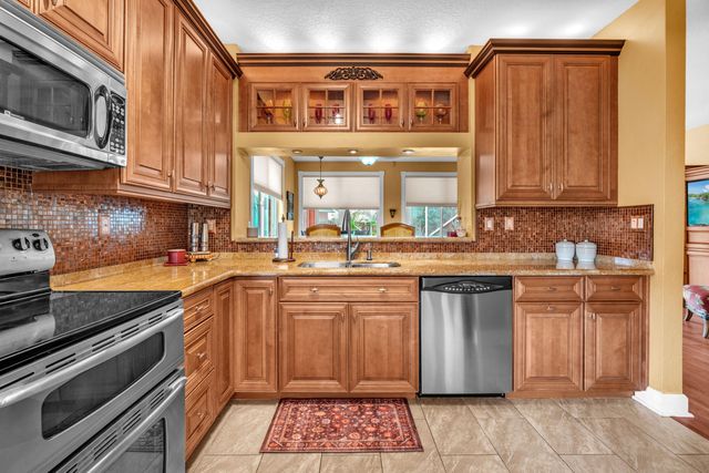 1888 SW 53rd Avenue, Plantation, FL 33317