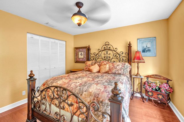 1888 SW 53rd Avenue, Plantation, FL 33317