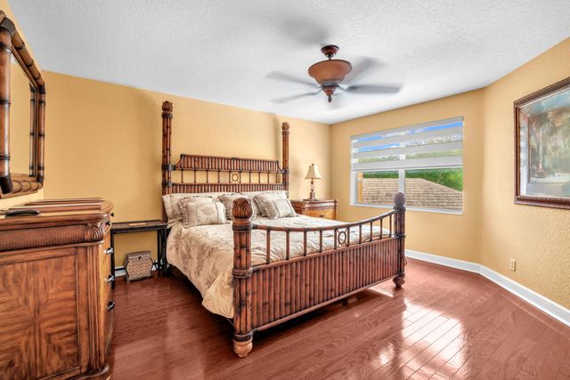 1888 SW 53rd Avenue, Plantation, FL 33317
