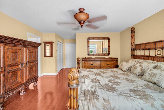 1888 SW 53rd Avenue, Plantation, FL 33317