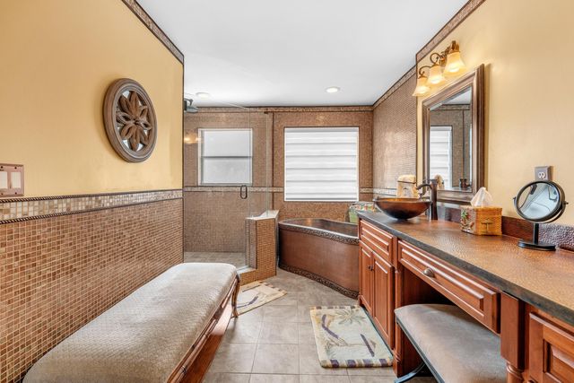 1888 SW 53rd Avenue, Plantation, FL 33317