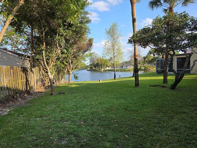 1888 SW 53rd Avenue, Plantation, FL 33317