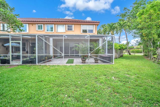 1888 SW 53rd Avenue, Plantation, FL 33317