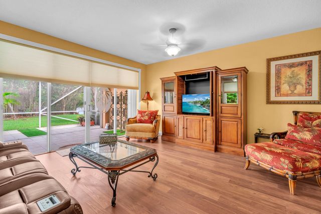 1888 SW 53rd Avenue, Plantation, FL 33317