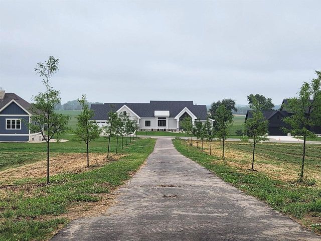 L3 Kyla Brooke Lane, Sun Prairie, WI 53590