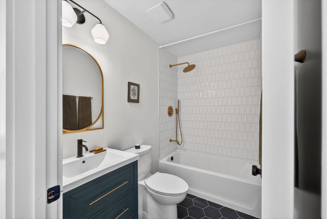 1912 Cherry St, Columbia, TN 38401